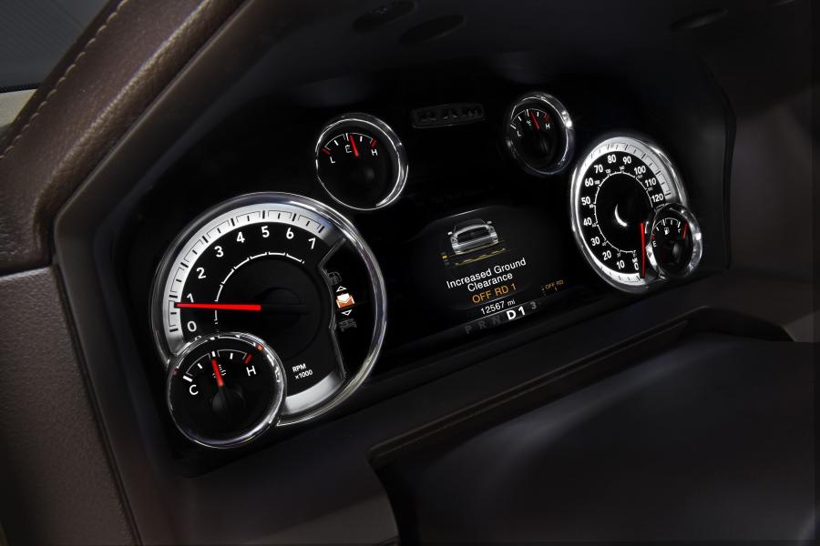  Dodge Ram 1500 2013 года  (фото 15 из 106)